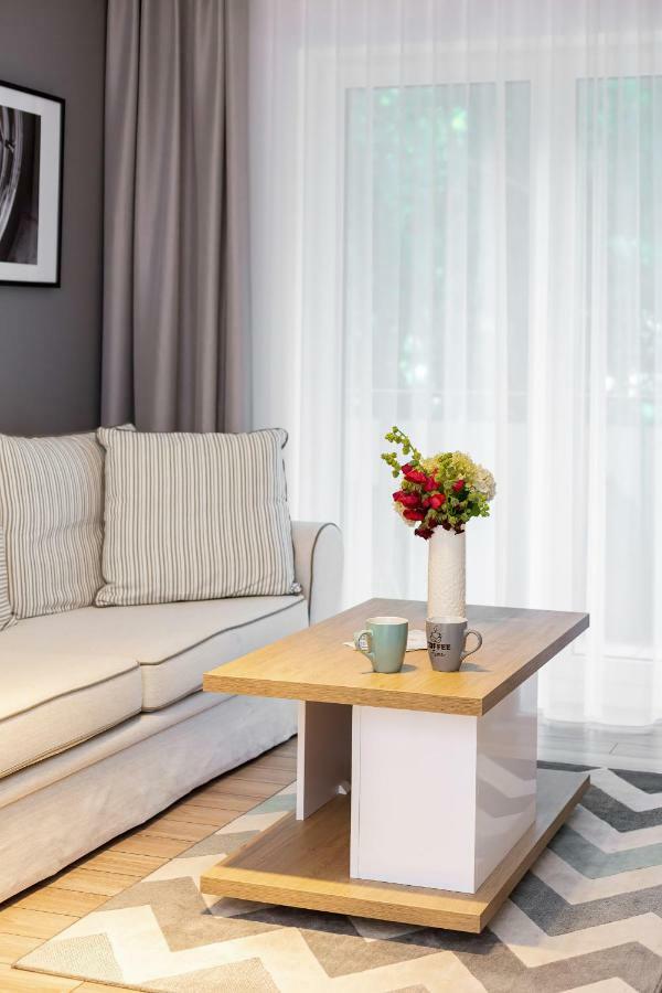 Apartments Parks Of Warsaw By Noclegi Renters Exteriör bild